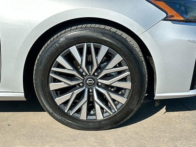 2024 Nissan Altima 2.5 SV Sedan