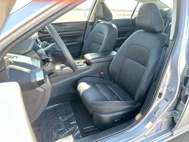 2024 Nissan Altima 2.5 SV Sedan