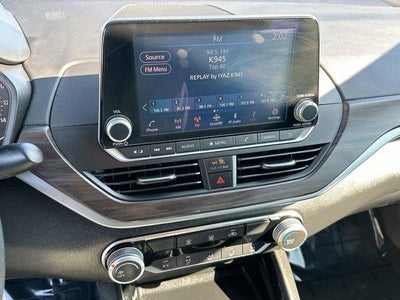 2024 Nissan Altima 2.5 SV Sedan