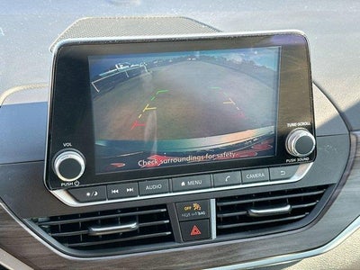 2024 Nissan Altima 2.5 SV Sedan