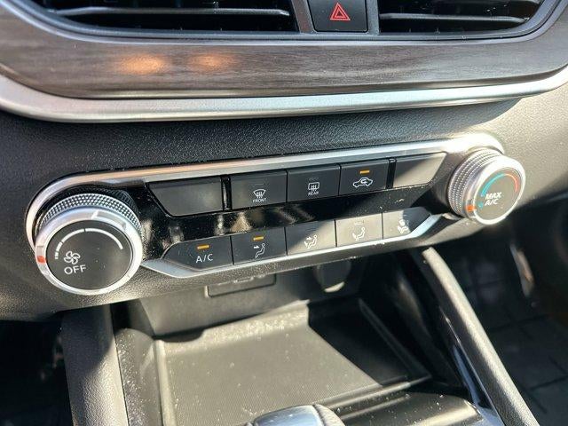 2024 Nissan Altima 2.5 SV Sedan