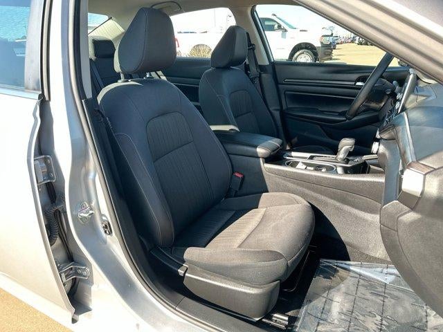 2024 Nissan Altima 2.5 SV Sedan