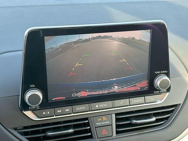 2022 Nissan Altima 2.5 SV Sedan