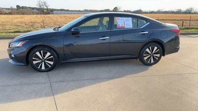 2022 Nissan Altima 2.5 SV Sedan