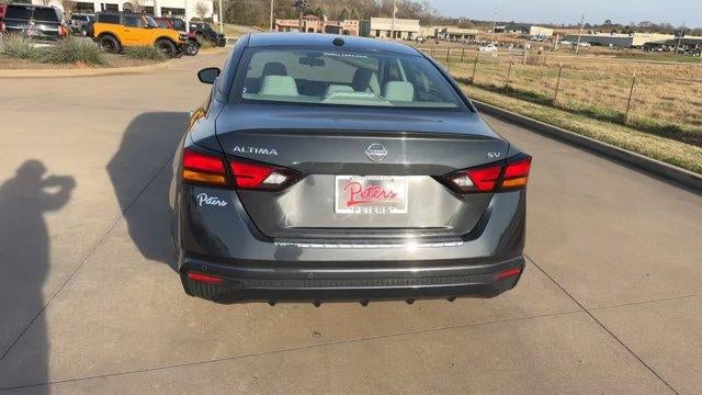2022 Nissan Altima 2.5 SV Sedan