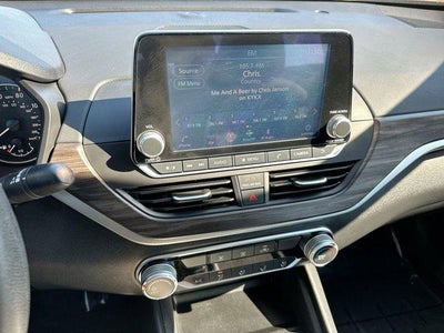 2025 Nissan Altima SV FWD