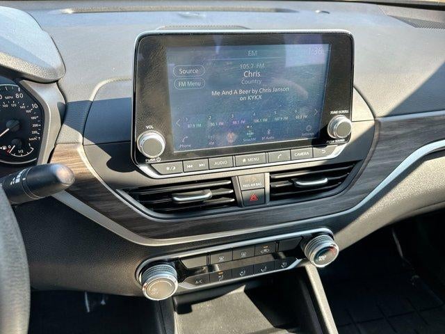 2025 Nissan Altima SV FWD