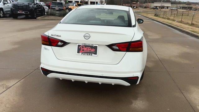 2025 Nissan Altima SV FWD