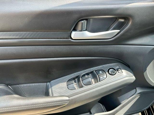 2024 Nissan Altima 2.5 SV Sedan