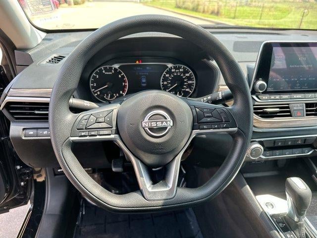 2024 Nissan Altima 2.5 SV Sedan