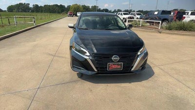 2024 Nissan Altima 2.5 SV Sedan