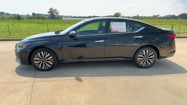 2024 Nissan Altima 2.5 SV Sedan