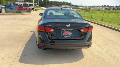 2024 Nissan Altima 2.5 SV Sedan