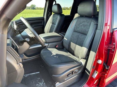 2022 Nissan Titan 4x4 Crew Cab PRO-4X