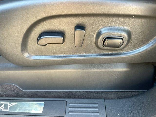 2022 Nissan Titan 4x4 Crew Cab PRO-4X