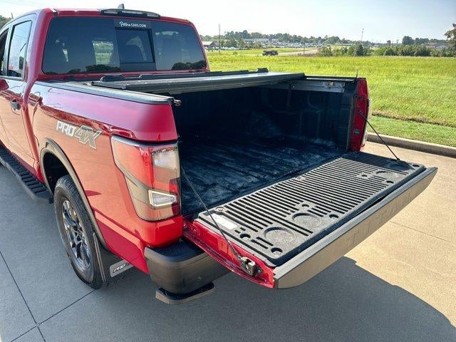 2022 Nissan Titan 4x4 Crew Cab PRO-4X