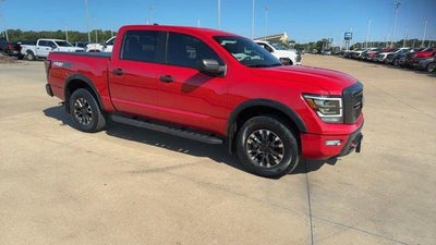 2022 Nissan Titan 4x4 Crew Cab PRO-4X