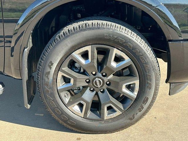 2024 Nissan Titan 4x4 Crew Cab Platinum Reserve