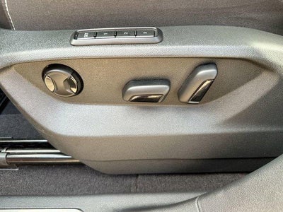 2024 Volkswagen Atlas Cross Sport 2.0T SEL R-Line 4MOTION