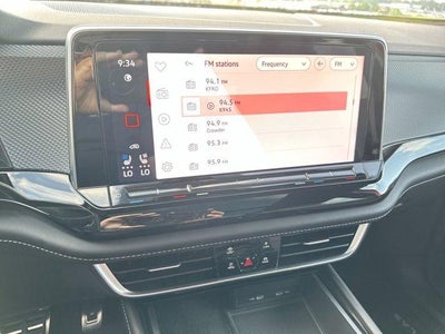 2024 Volkswagen Atlas Cross Sport 2.0T SEL R-Line 4MOTION