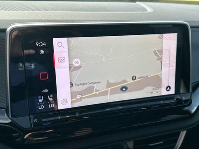 2024 Volkswagen Atlas Cross Sport 2.0T SEL R-Line 4MOTION