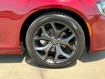 2023 Chrysler 300 Touring L RWD