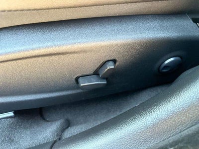 2023 Chrysler 300 Touring L RWD