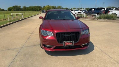 2023 Chrysler 300 Touring L RWD