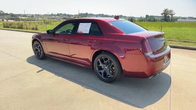 2023 Chrysler 300 Touring L RWD