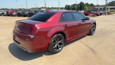 2023 Chrysler 300 Touring L RWD