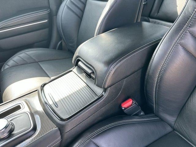 2023 Chrysler 300 300C RWD