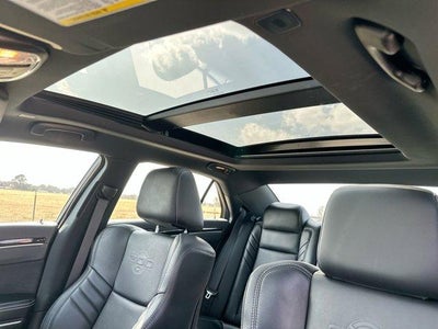 2023 Chrysler 300 300C RWD