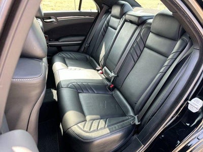 2023 Chrysler 300 300C RWD