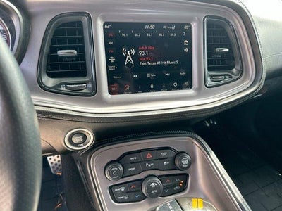 2023 Dodge Challenger SXT RWD