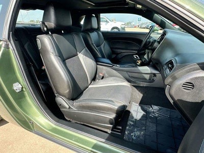 2023 Dodge Challenger SXT RWD