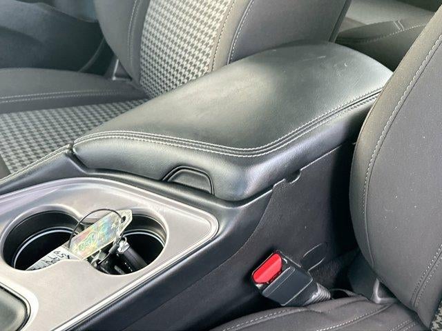 2023 Dodge Challenger SXT RWD