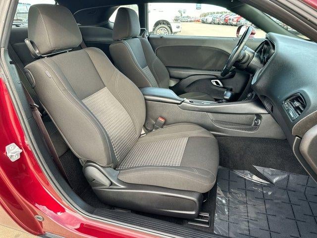 2023 Dodge Challenger SXT RWD