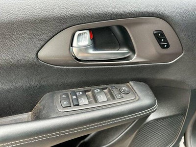 2025 Chrysler Pacifica Select FWD