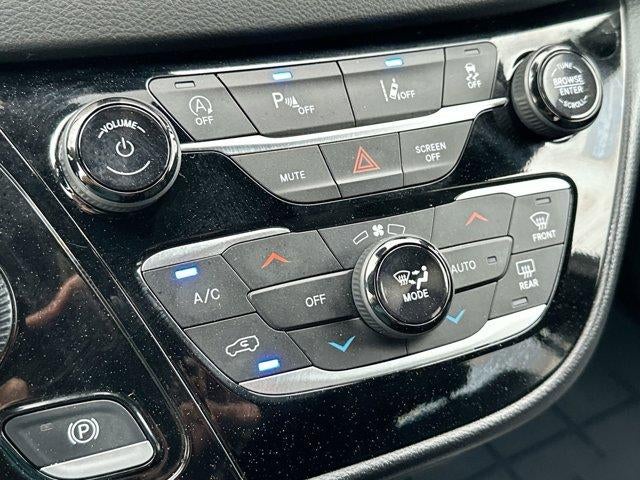 2025 Chrysler Pacifica Select FWD