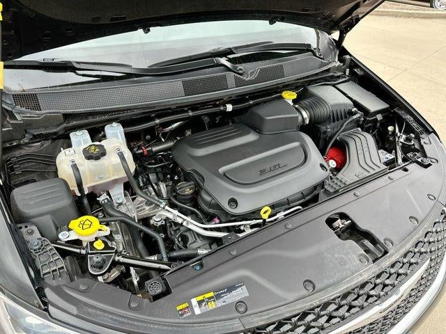 2025 Chrysler Pacifica Select FWD