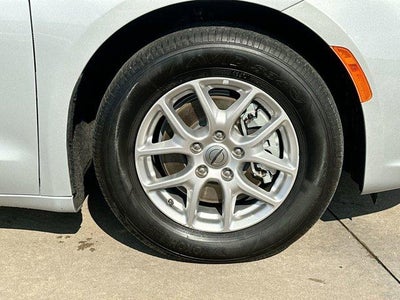 2024 Chrysler Pacifica Touring L FWD