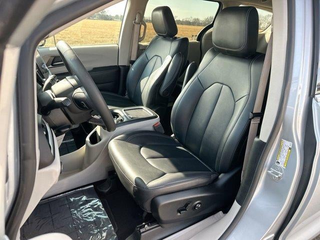 2024 Chrysler Pacifica Touring L FWD