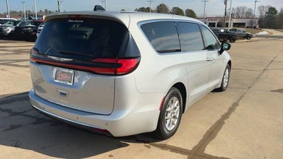 2024 Chrysler Pacifica Touring L FWD