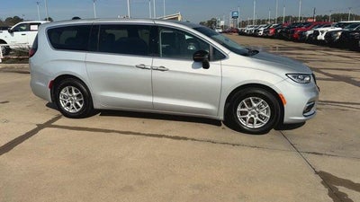 2024 Chrysler Pacifica Touring L FWD