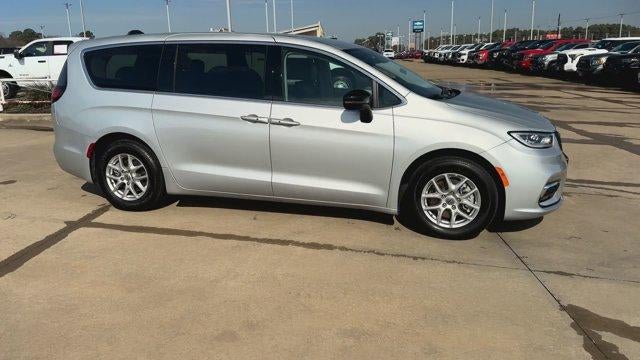 2024 Chrysler Pacifica Touring L FWD