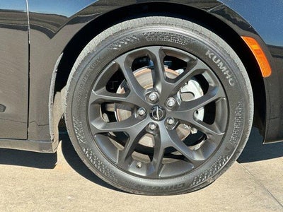 2025 Chrysler Pacifica Limited FWD