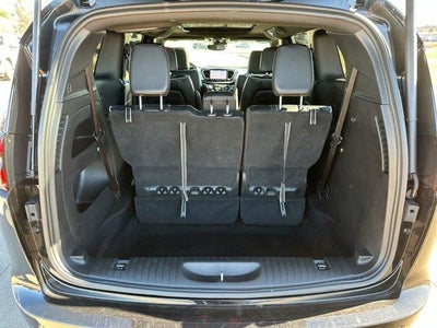 2025 Chrysler Pacifica Limited FWD