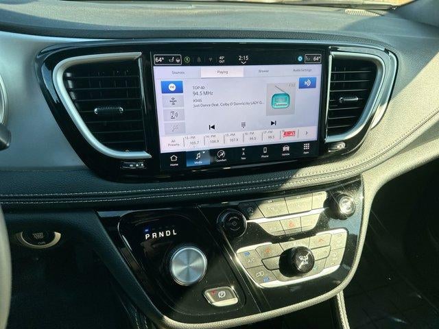 2025 Chrysler Pacifica Limited FWD