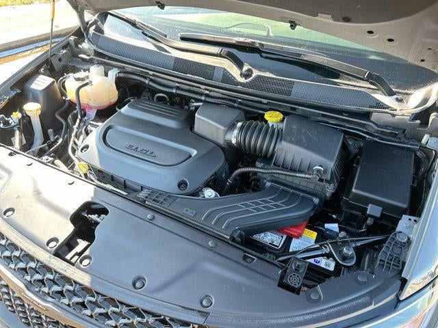 2025 Chrysler Pacifica Limited FWD