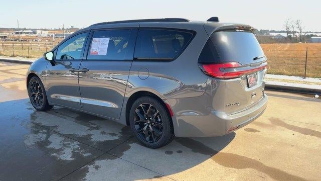 2025 Chrysler Pacifica Limited FWD